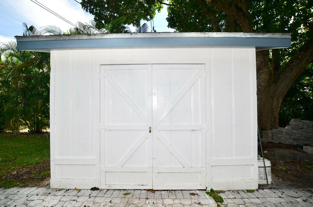 1406 Southwest Palm City Road Stuart, FL 34994 - Photo 31 of 37 DSC_9970