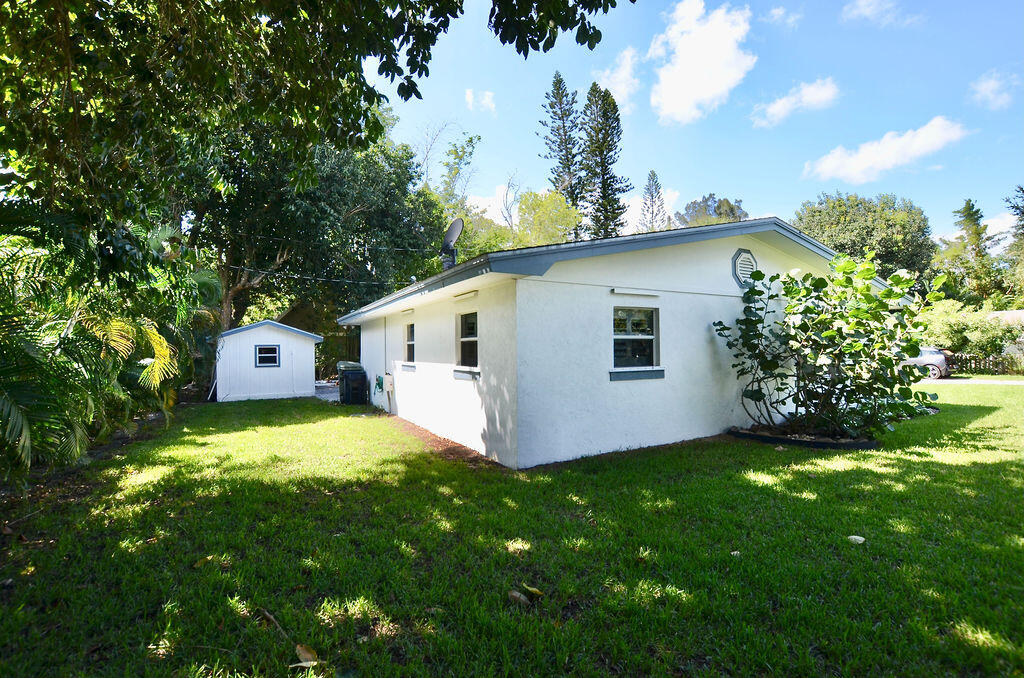 1406 Southwest Palm City Road Stuart, FL 34994 - Photo 33 of 37 DSC_9992