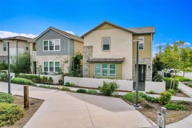 $1,750,000 | 252 Chorus, Irvine, CA 92618