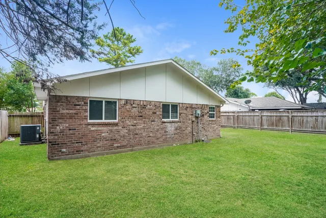 $279,000 | 5622 Bridge Forest Drive, Houston, TX 77088