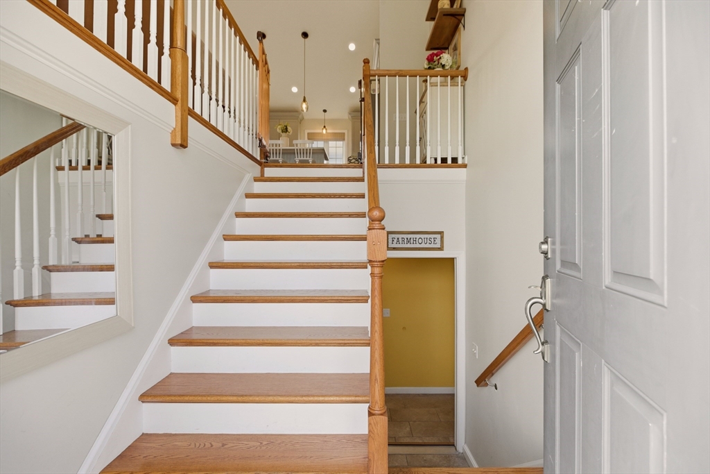 341 Courtney Street Fall River, MA 02720 - Photo 2 of 39