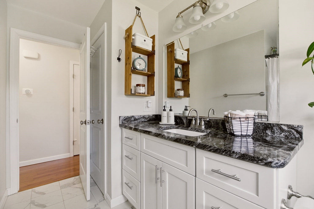 341 Courtney Street Fall River, MA 02720 - Photo 22 of 39