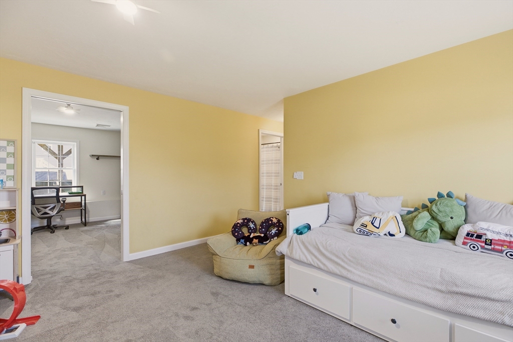 341 Courtney Street Fall River, MA 02720 - Photo 26 of 39