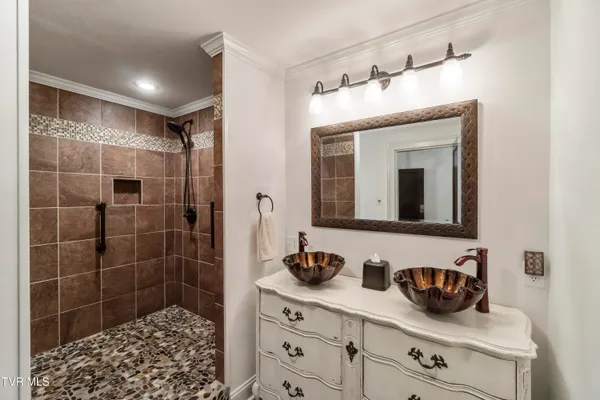 $498,900 | 1409 Tusculum Boulevard, Greeneville, TN 37745