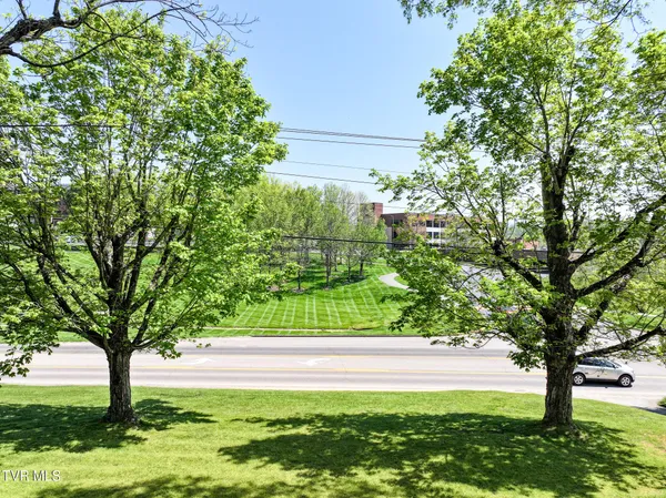 $498,900 | 1409 Tusculum Boulevard, Greeneville, TN 37745