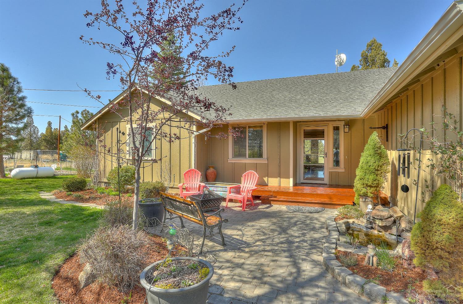 62515 Waugh Road Bend, OR 97701 - Photo 1 of 25 Primary Photo