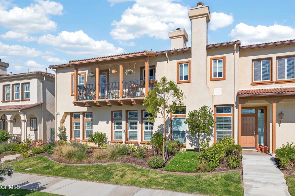 4337 Admiral Way Oxnard, CA 93035 - Photo 3 of 67 3-web-or-mls-UpmarketMedia-4337Adm-202 (