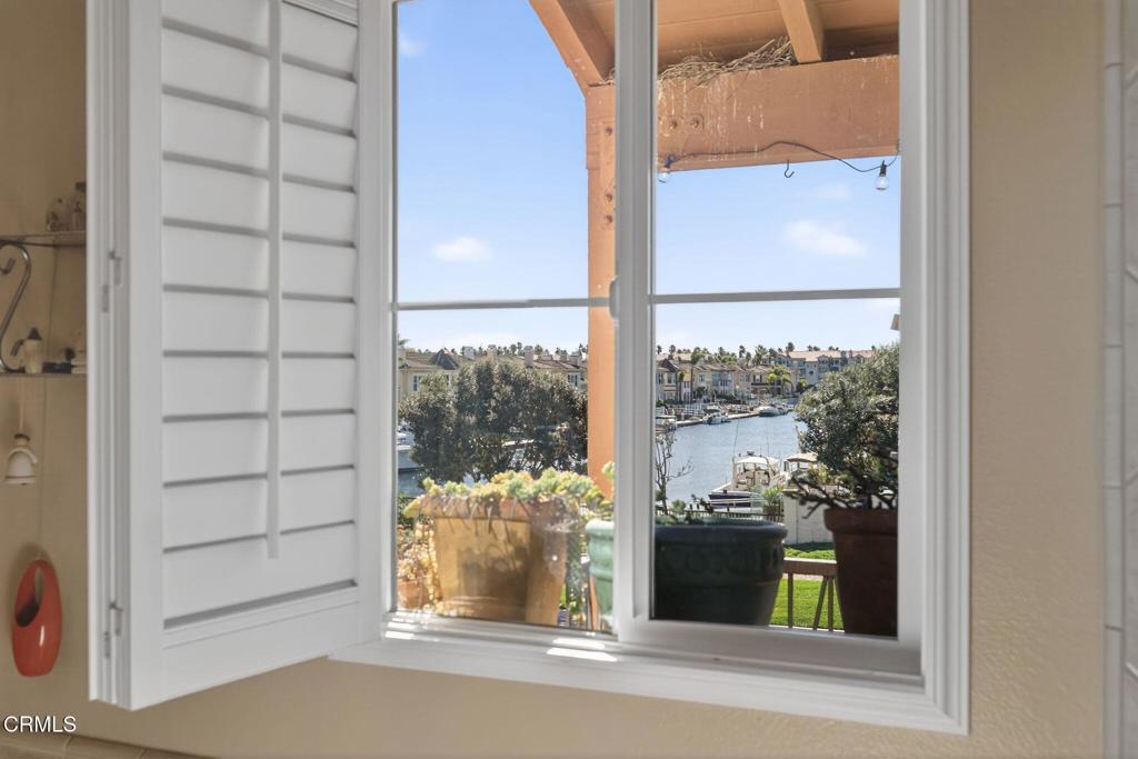 4337 Admiral Way Oxnard, CA 93035 - Photo 38 of 67 38-web-or-mls-UpmarketMedia-4337Adm-091