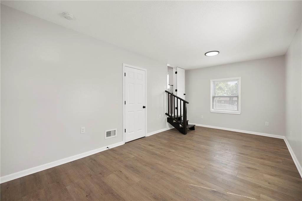 1306 Gibbs Road Kansas City, KS 66103 - Photo 25 of 40