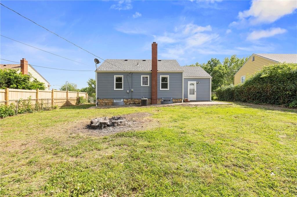 1306 Gibbs Road Kansas City, KS 66103 - Photo 34 of 40