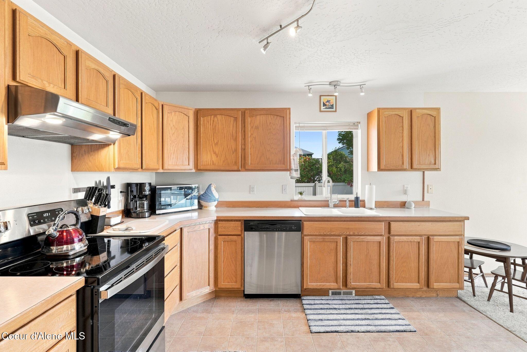 3285 North Ping Road Post Falls, ID 83854 - Photo 9 of 48 Inside-Media-Ping-11
