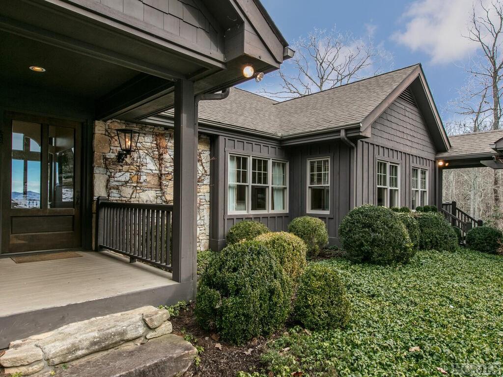 84 Summit Ridge Road Lake Toxaway, NC 28747 - Photo 3 of 46 Gallery Image 3