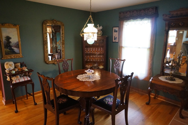 8101 West Bruns Road Monee, IL 60449 - Photo 11 of 25 a dining room with furniture and window
