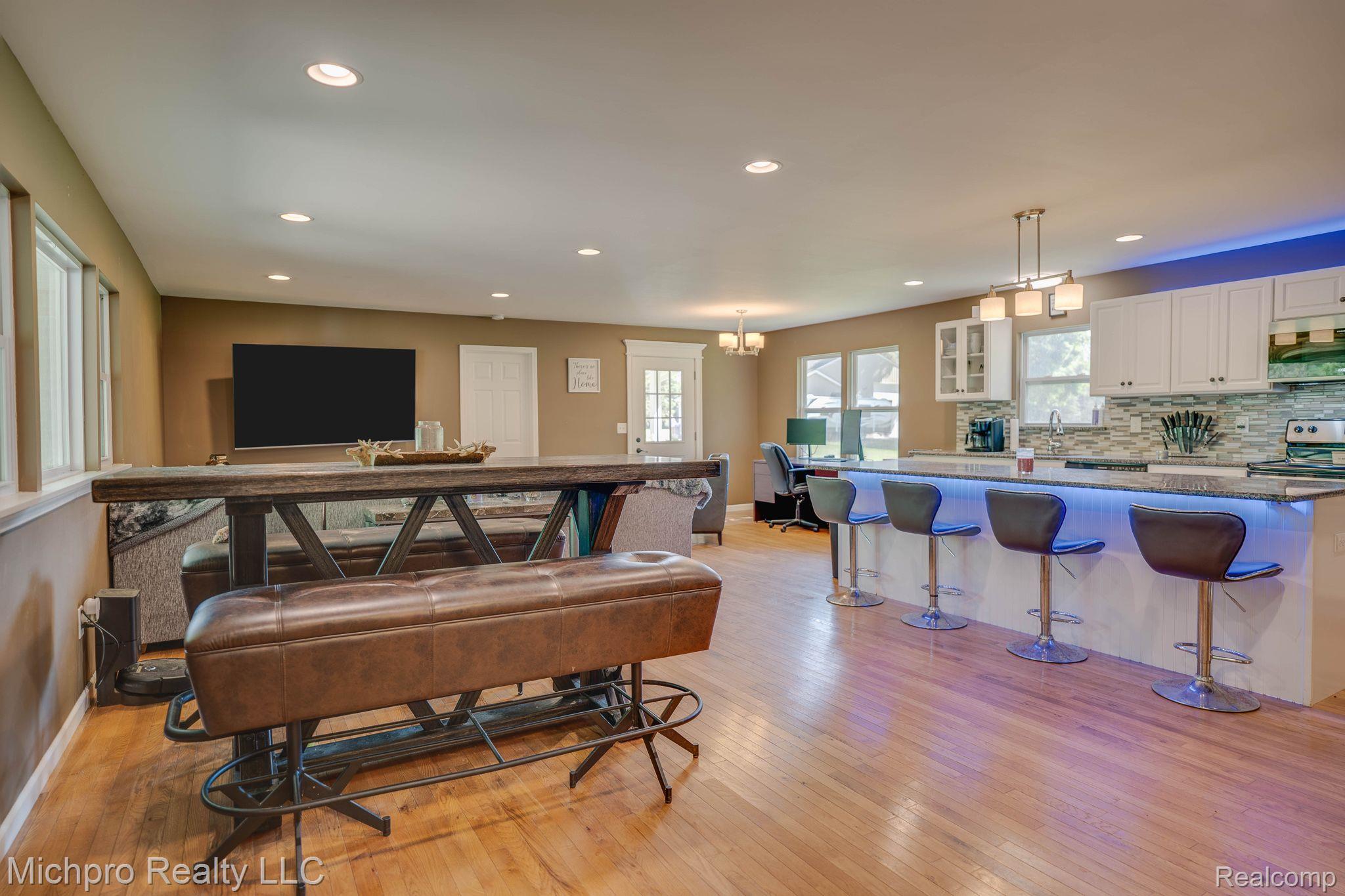 2110 Farnsworth Road Lapeer, MI 48446 - Photo 10 of 51 Gallery Image 10