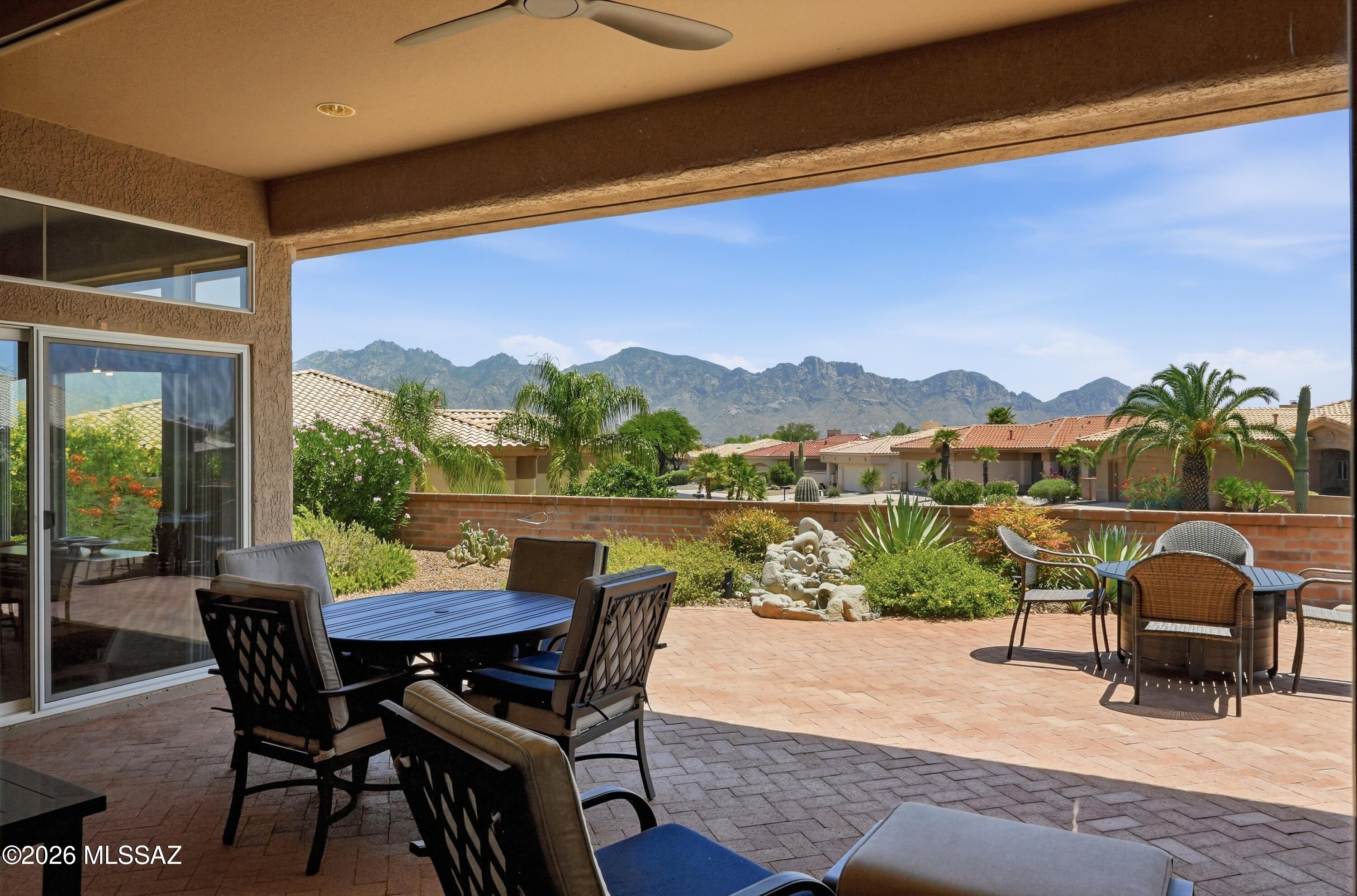1654 East Crown Ridge Way Oro Valley, AZ 85755 - Photo 3 of 30 Backyard Views