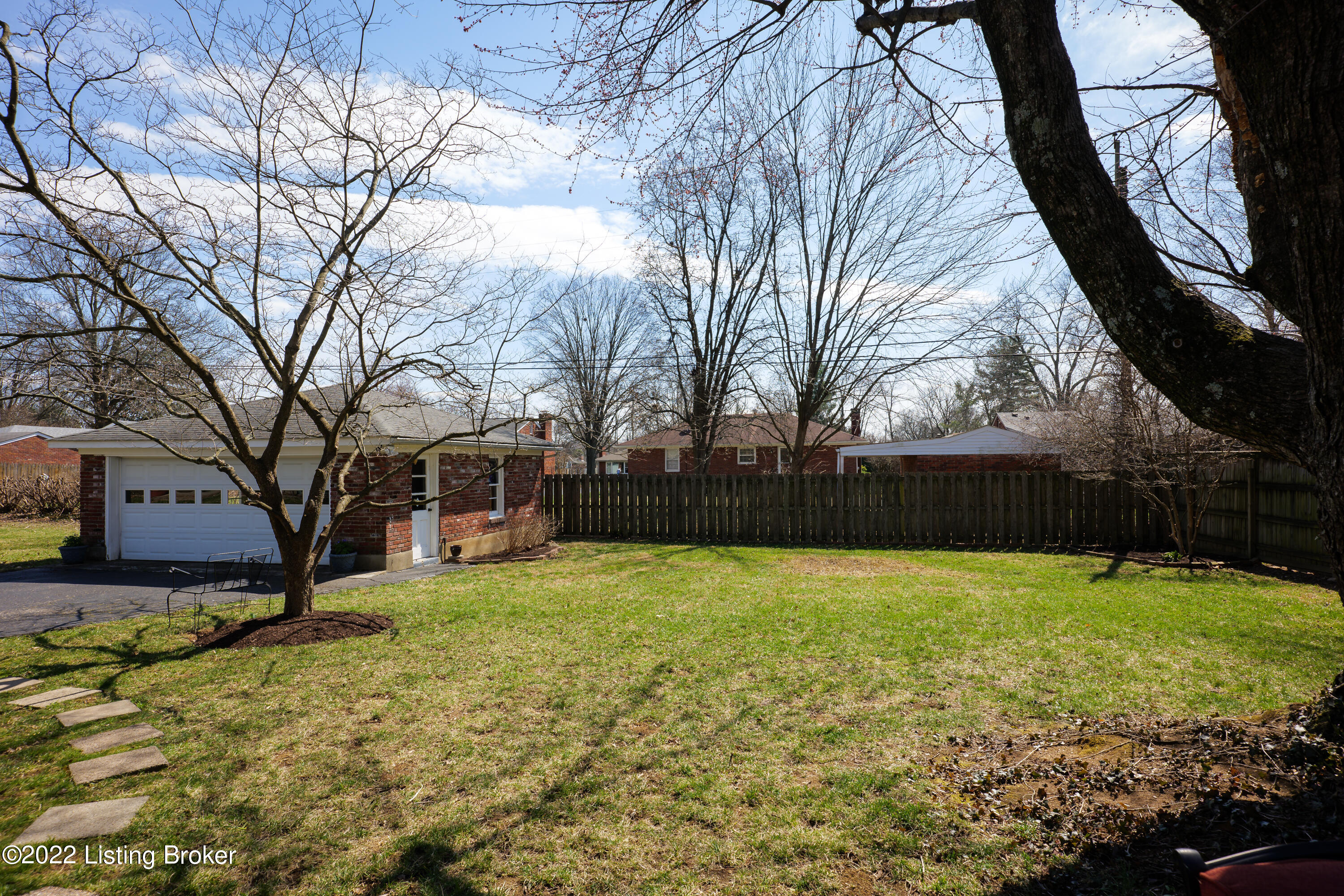 1916 Buttonwood Road Louisville, KY 40222 - Photo 28 of 28 TF - MD - Buttonwood (5 of 28)