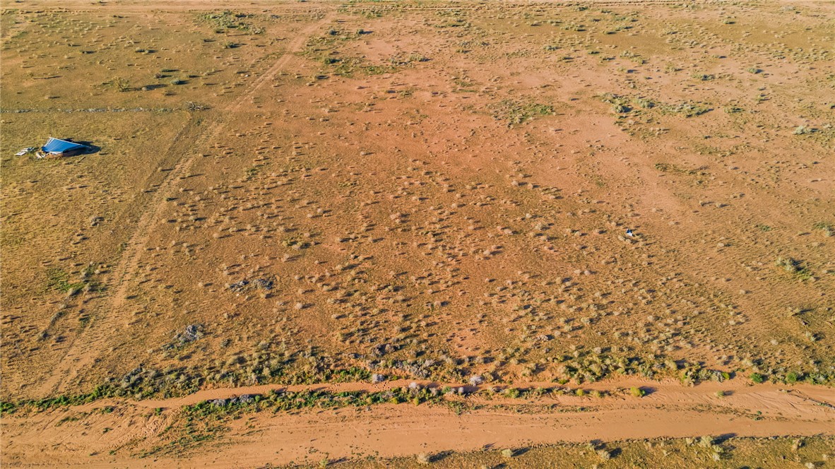 82 Dawson Road Kingman, AZ 86401 - Photo 14 of 17 Aerial View