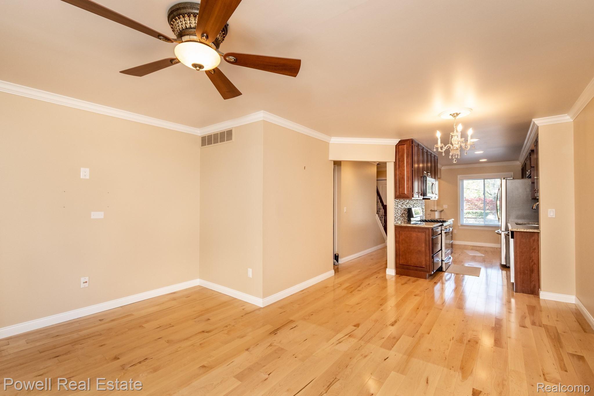 1823 Southfield Road Birmingham, MI 48009 - Photo 15 of 42 DSC_6500.jpg
