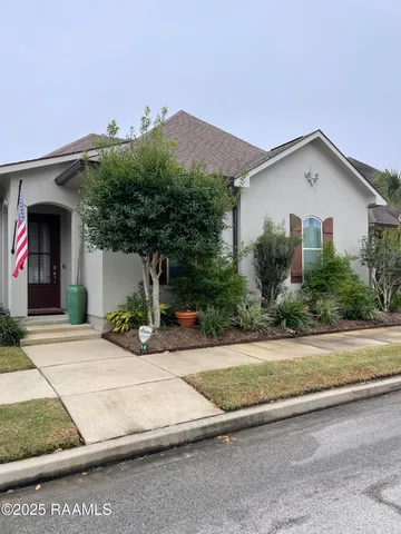 $245,000 | 116 Laurel Grove Boulevard, Youngsville, LA 70592