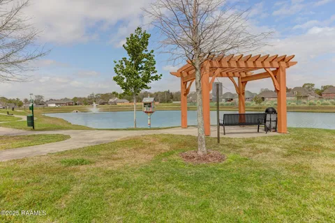 $245,000 | 116 Laurel Grove Boulevard, Youngsville, LA 70592