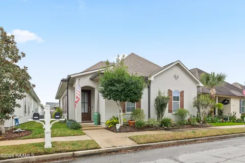 $239,000 | 116 Laurel Grove Boulevard, Youngsville, LA 70592