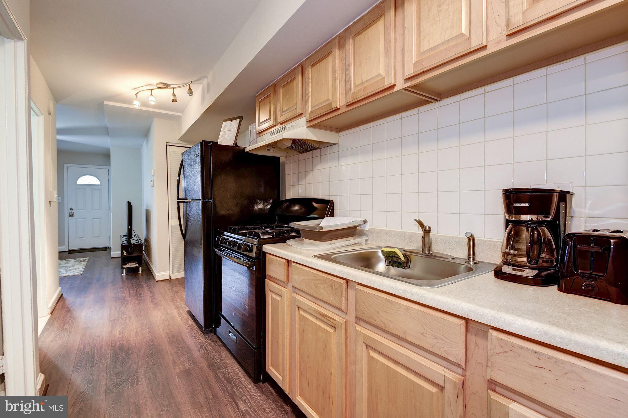 1908 E Street Northeast Washington, DC 20002 - Photo 7 of 12 Lower unit kitchen