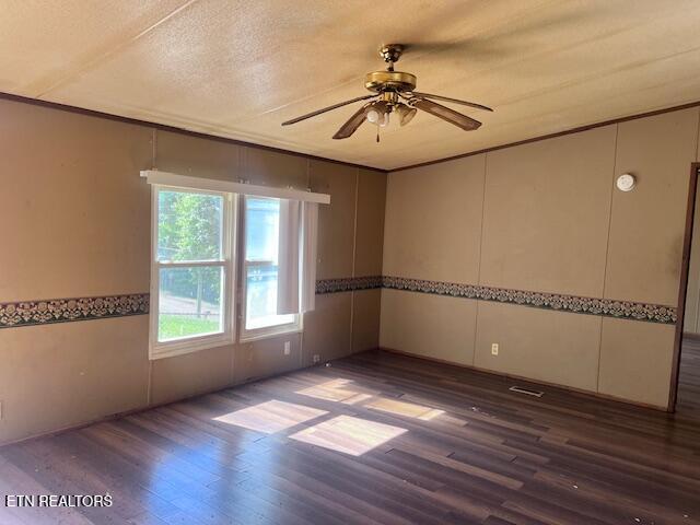 445 West Broad Street Clinton, TN 37716 - Photo 5 of 18 IMG_5767