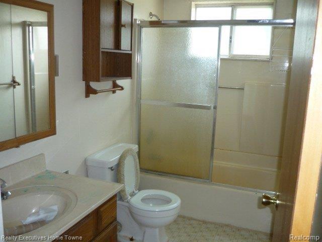 8112 Irish Road Millington, MI 48746 - Photo 4 of 6 P1020892