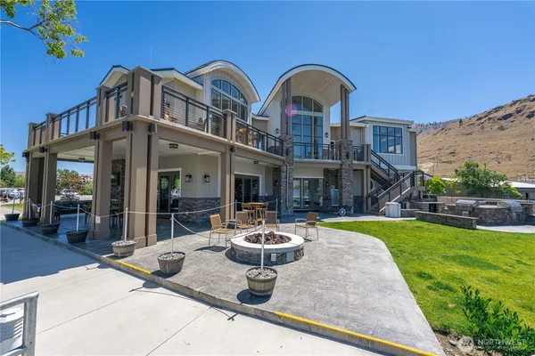 a front view of house with yard