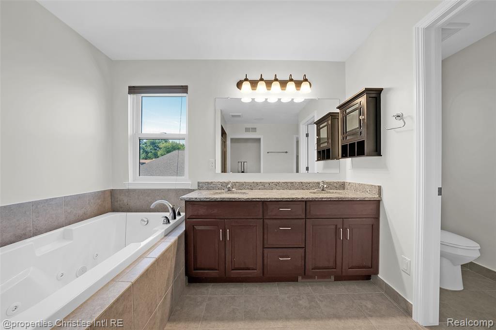 3938 Somerset Circle Rochester Hills, MI 48309 - Photo 33 of 71