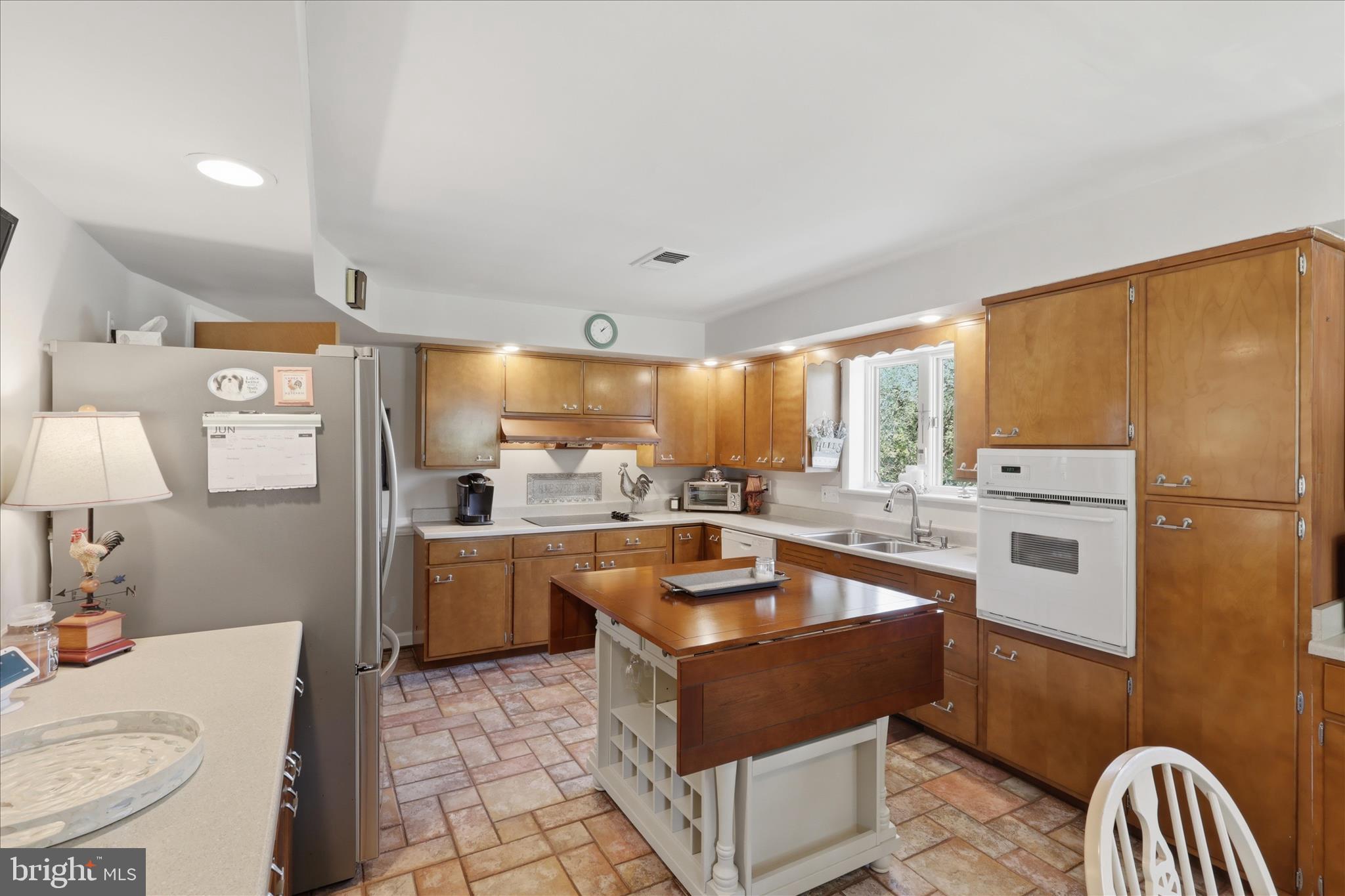 5989 Grove Hill Road Frederick, MD 21703 - Photo 10 of 29 Kitchen