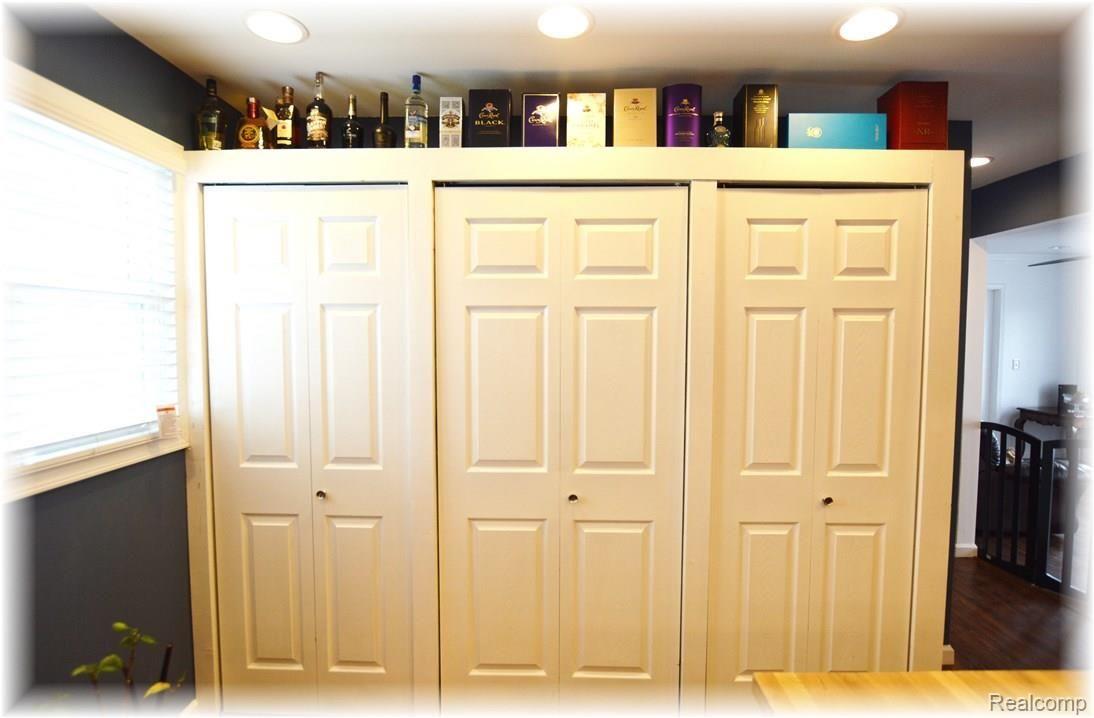 3160 Longview Avenue Rochester, MI 48307 - Photo 12 of 37 12-Kitchen Storage.JPG