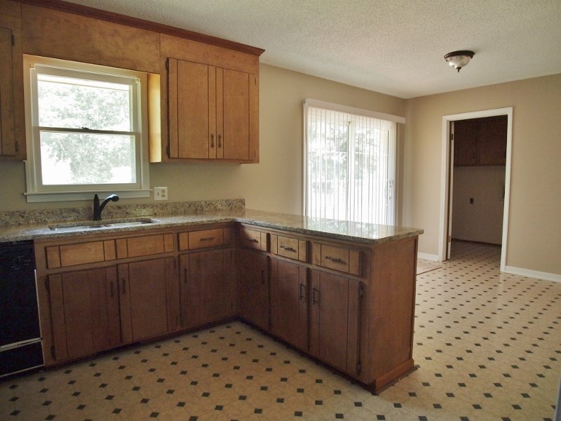 130 Cann Road Anderson, SC 29625 - Photo 6 of 9 Gallery Image 6