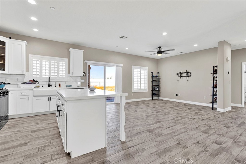 9831 Buttemere Road Phelan, CA 92371 - Photo 11 of 30