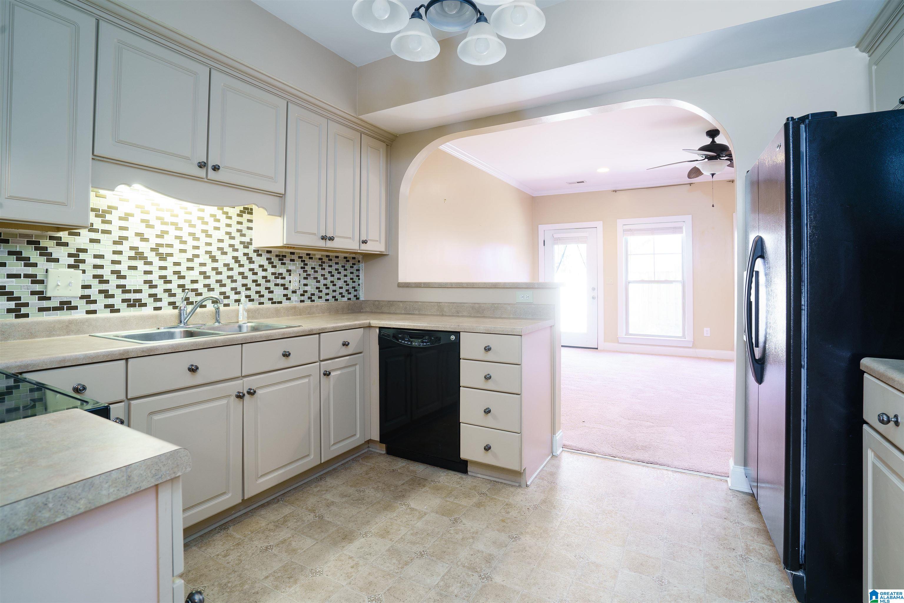 107 Amy Lane Helena, AL 35080 - Photo 8 of 34