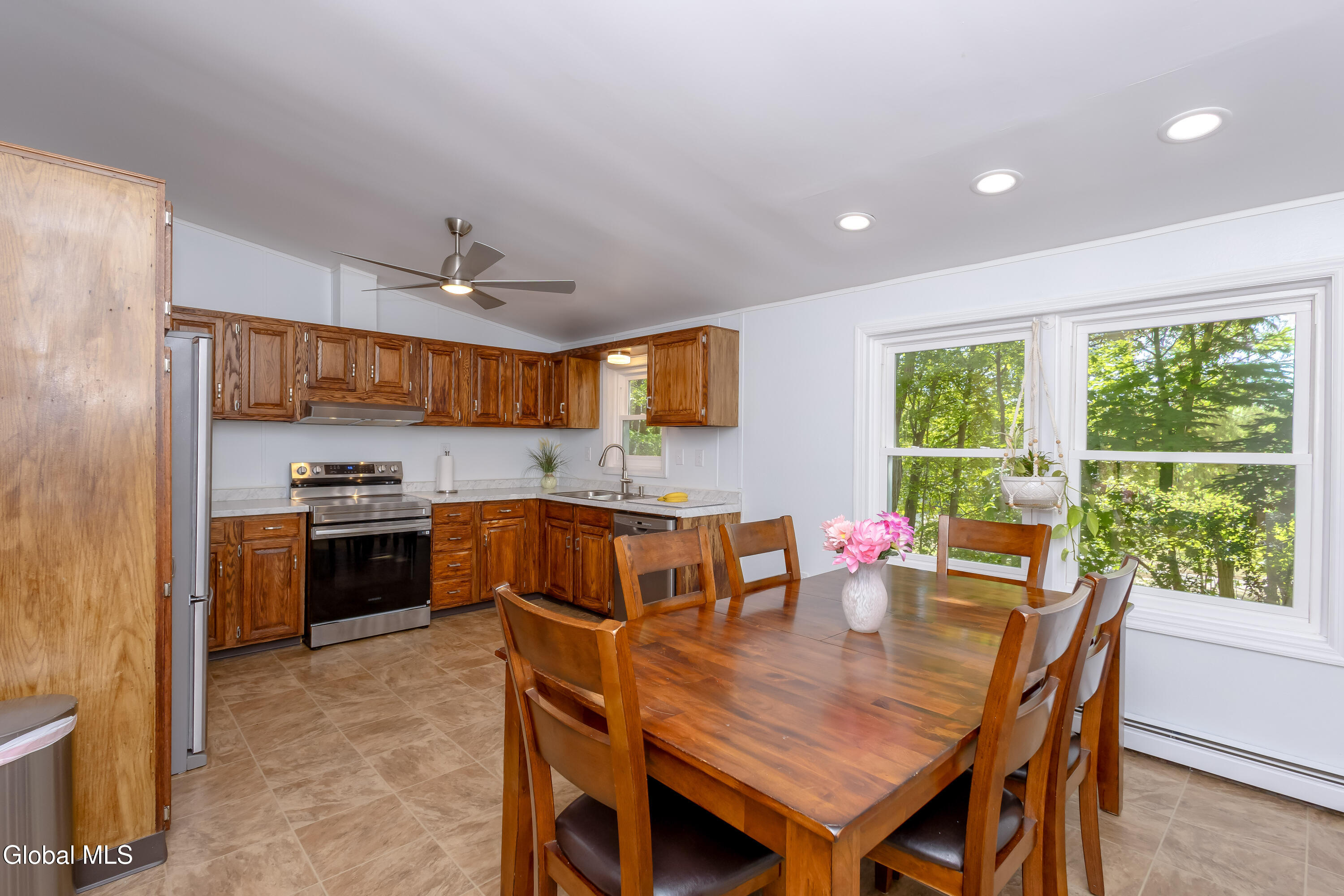 99 A Beach Road Halfmoon, NY 12065 - Photo 5 of 53 11-0D2A9707-Edit