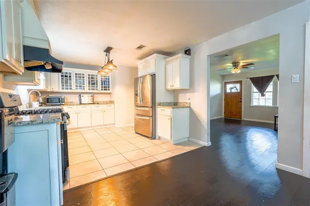 $249,900 | 200 Greenbriar Drive, Robinson, TX 76706