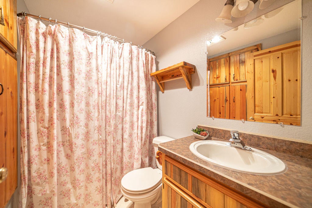 54879 Jack Pine Road Bend, OR 97707 - Photo 21 of 44 PhotoMyListingCom-29