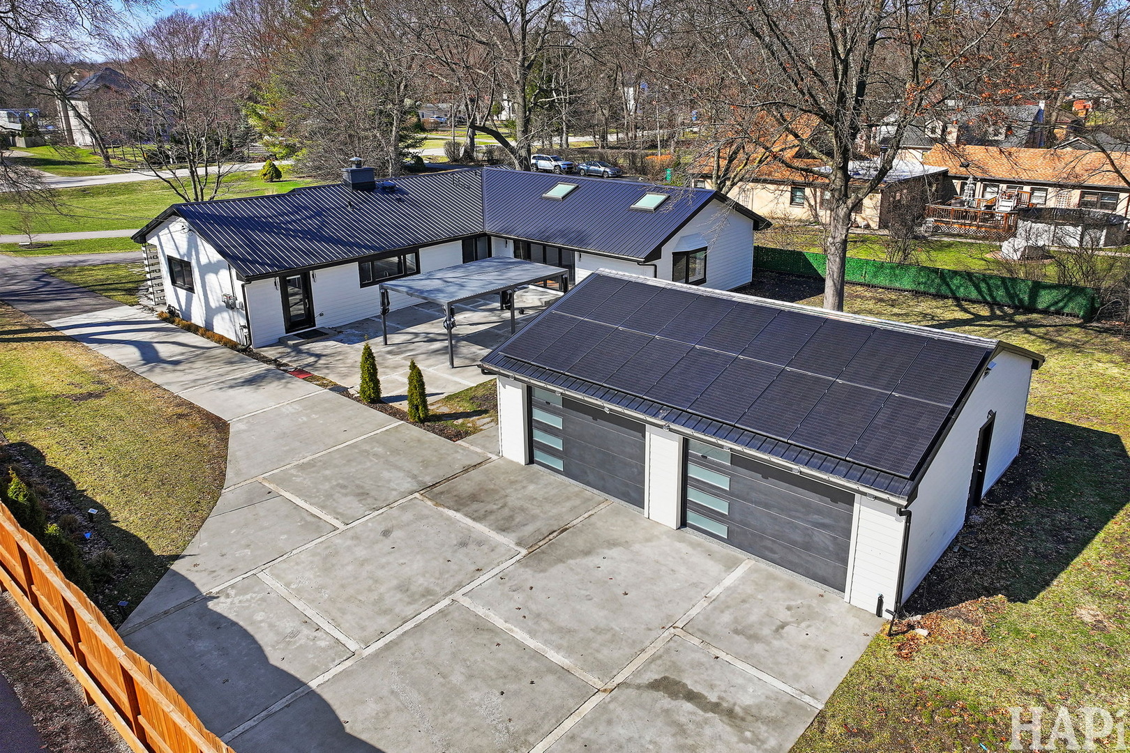 2913 Jackson Drive Wheeling, IL 60090 - Photo 1 of 39