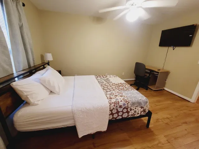 $1,700 | 1926 Fannie Drive, Unit 2, Tallahassee, FL 32303