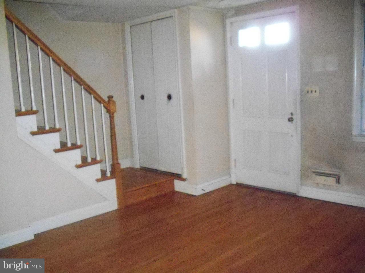 1230 Newfield Road Baltimore, MD 21207 - Photo 3 of 21 Living Room