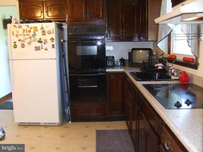 3626 Millers Station Road Manchester, MD 21102 - Photo 16 of 24 Kitchen
