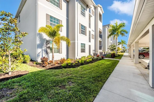 $5,500 | 12240 Wellen Golf Street, Unit 207, Venice, FL 34293