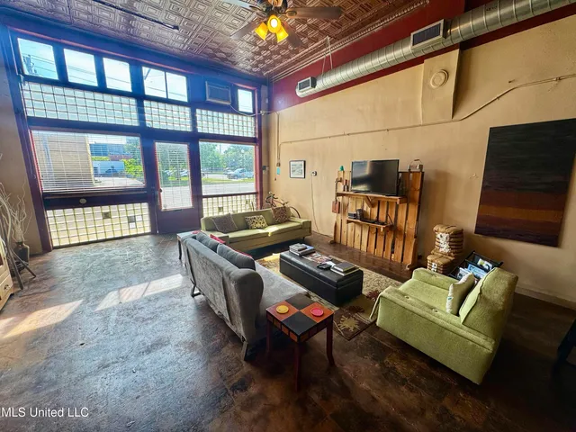 $130,000 | 309 Issaquena Avenue, Clarksdale, MS 38614