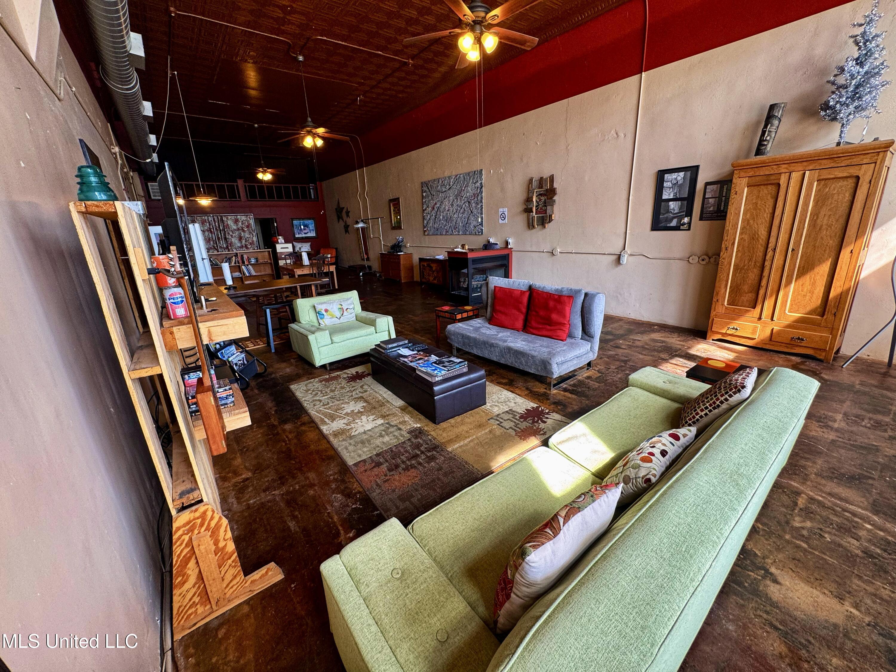 309 Issaquena Avenue Clarksdale, MS 38614 - Photo 8 of 15 IMG_8656