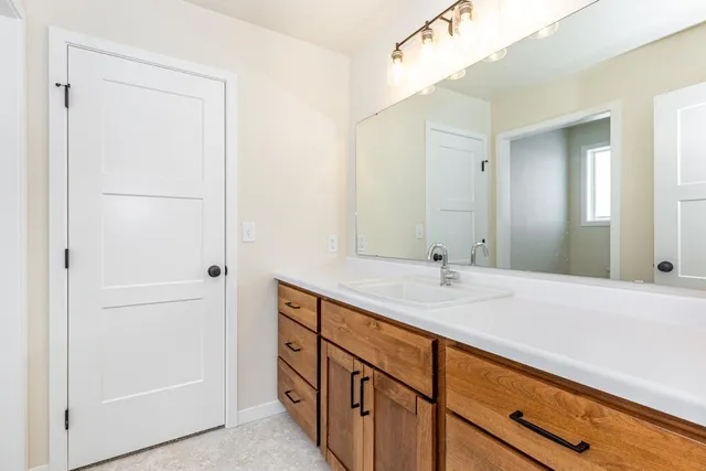 $3,350 | 5476 Lori Lane West, West Fargo, ND 58078