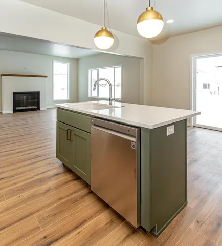 $3,350 | 5476 Lori Lane West, West Fargo, ND 58078