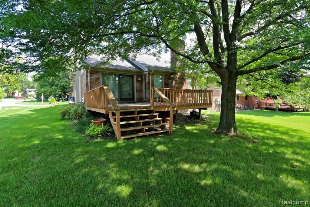 3699 Old Tree Court Rochester, MI 48309 - Photo 29 of 30 29Bck.jpg