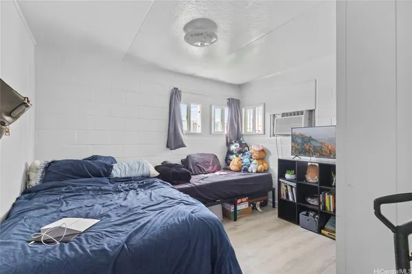 $2,300,000 | 404 Magellan Avenue, Honolulu, HI 96813