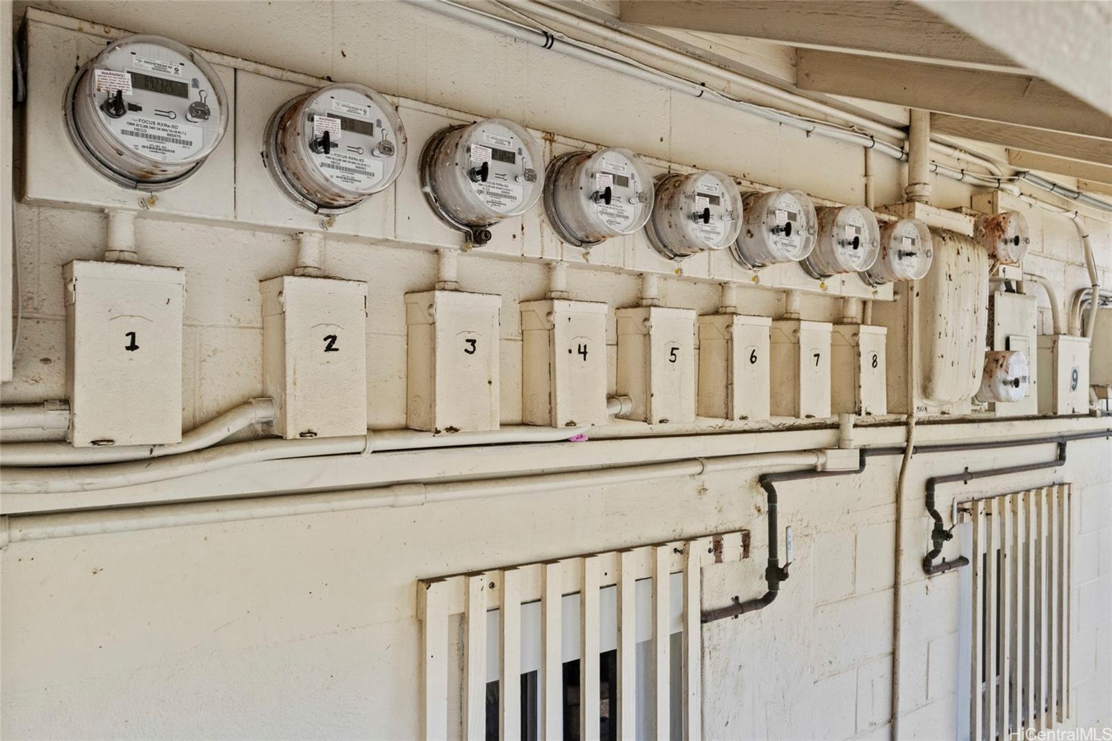 404 Magellan Avenue Honolulu, HI 96813 - Photo 6 of 23 9 Separate Electric and Gas meters